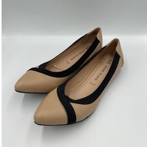 AK Anne Klein Osman Tan Black Pointed Toe iFlex Ballet Flats Womens 8.5M